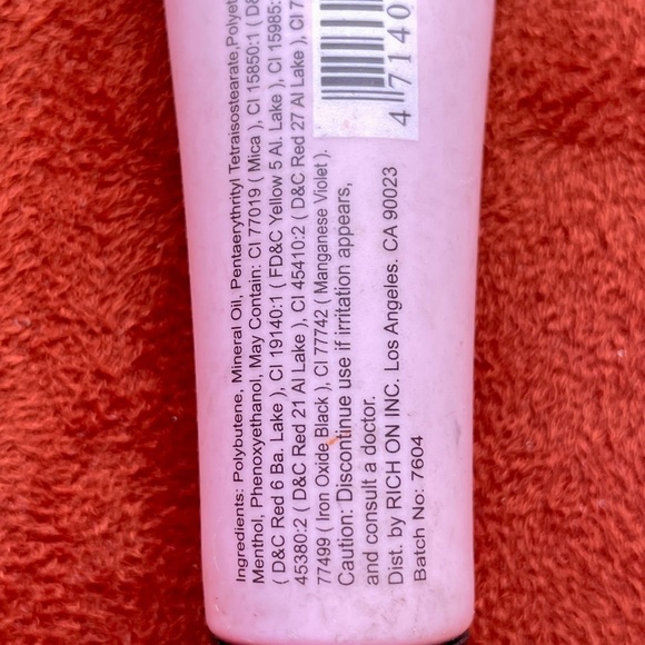 STARRY Kiss Me LIP PLUMPING Tint and Shine 0.34oz Shade 02 - Picture 5 of 5